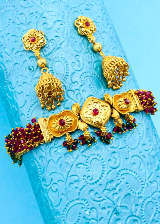 GRACEFUL DESIGNER NECKLACE