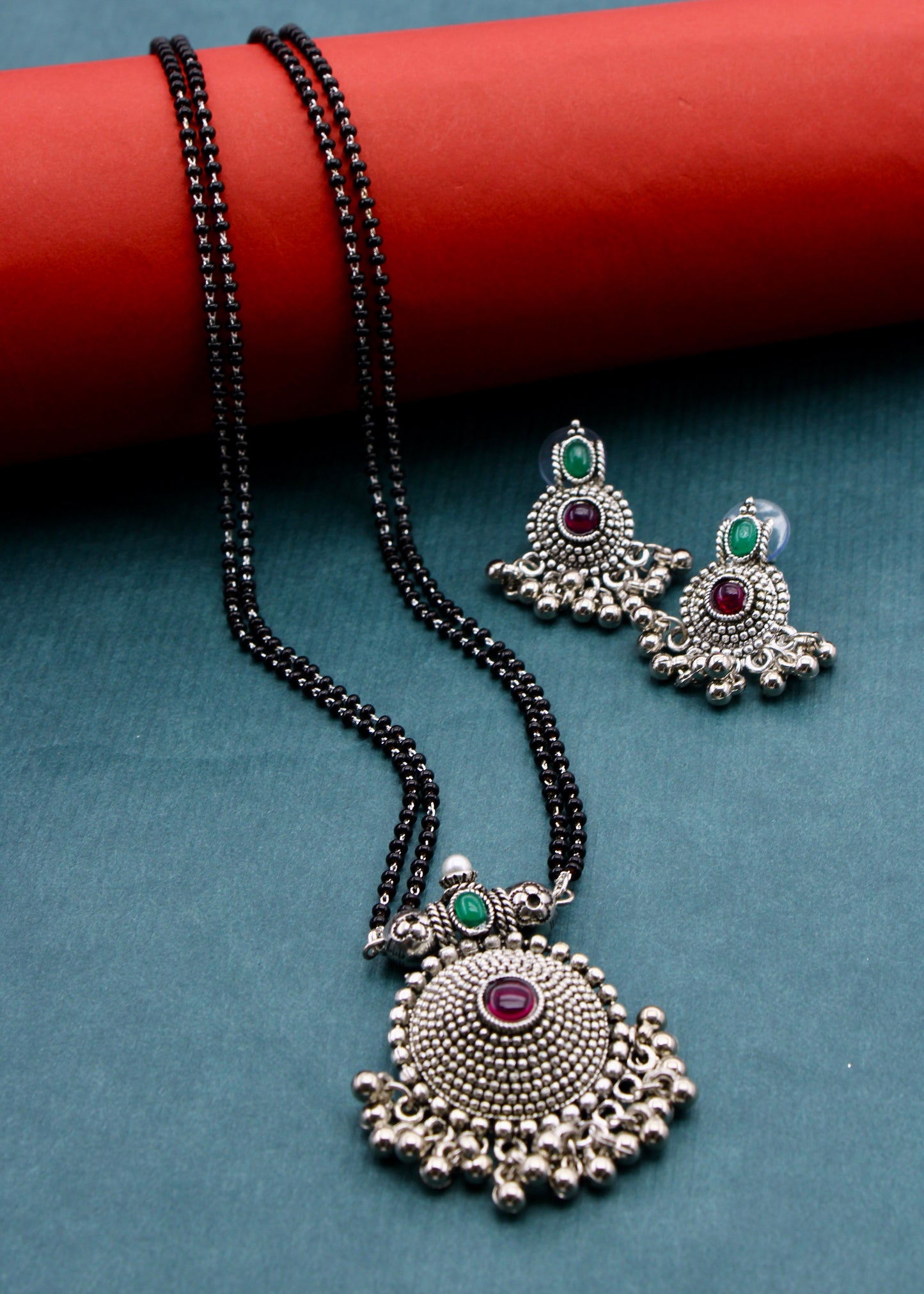 ROUND PENDANT OXIDISED MANGALSUTRA