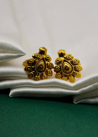 TRADITIONAL GOLDEN BICHAVE