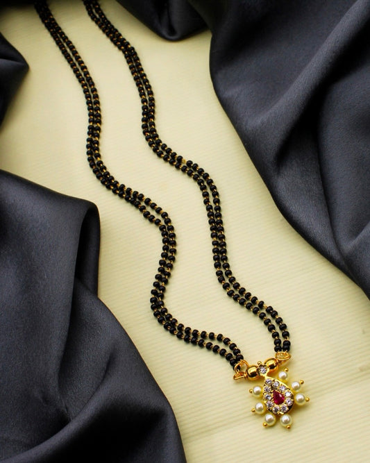 SLEEK PEARLS MANGALSUTRA