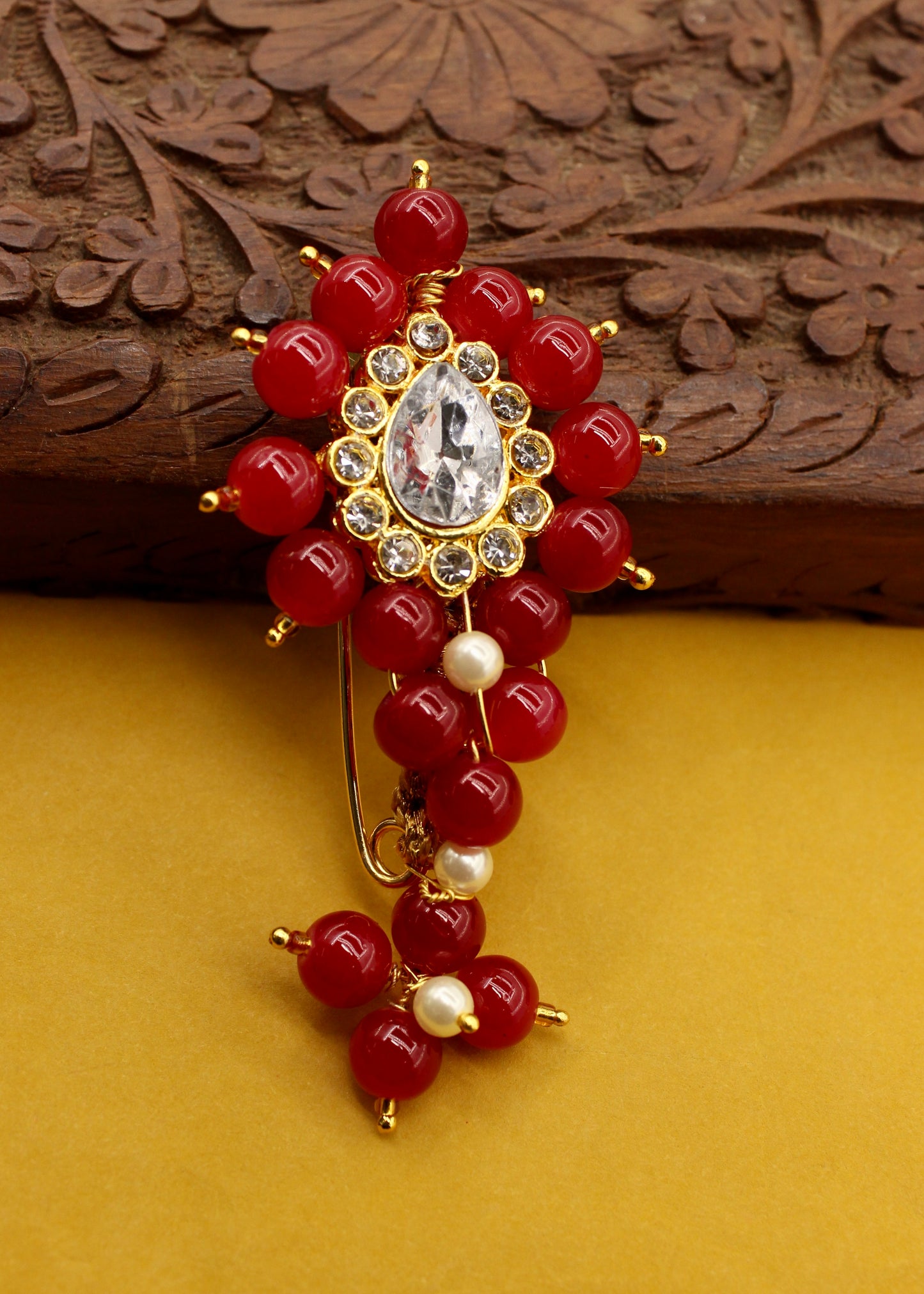 STYLISH SAREE BROOCH