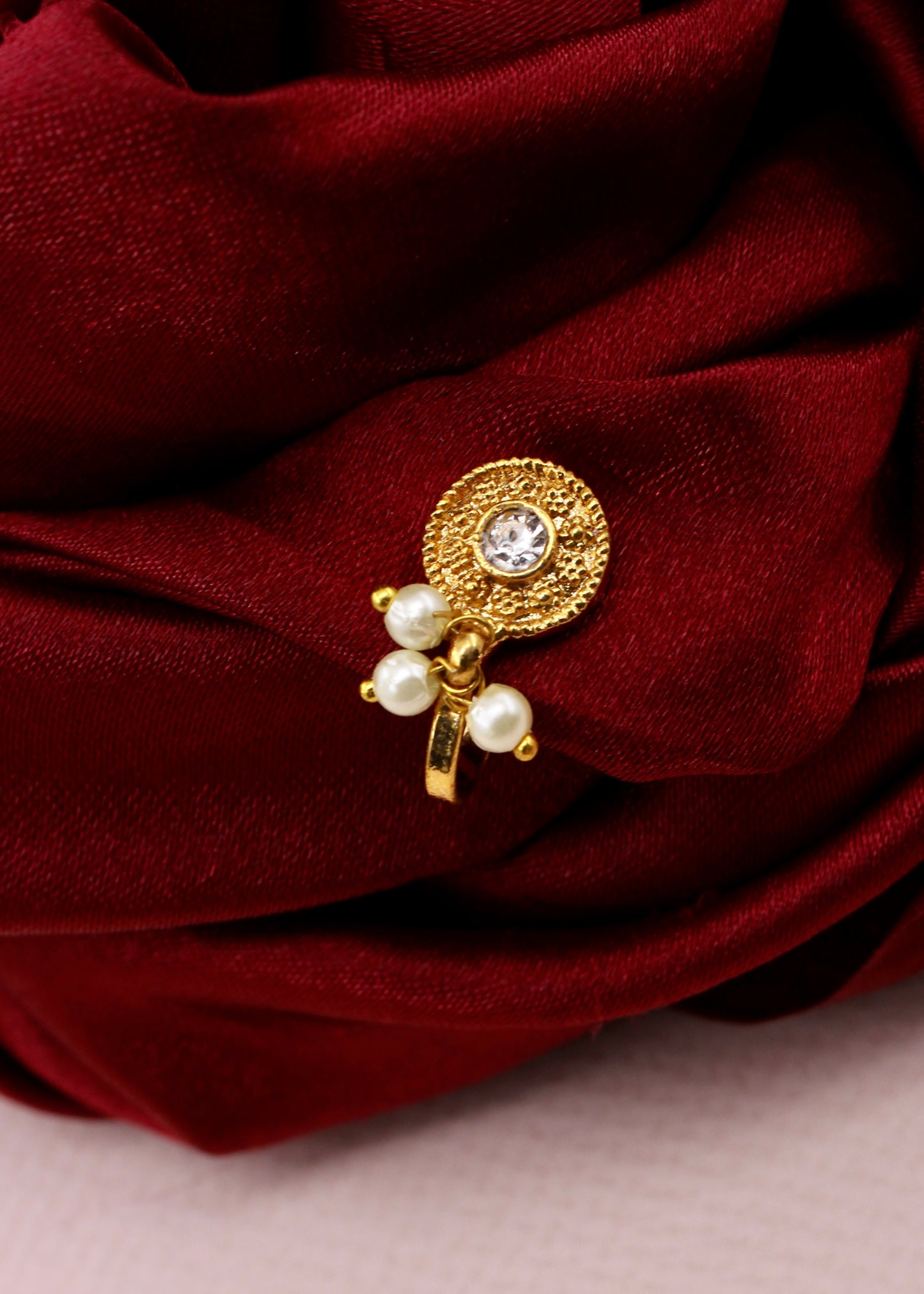 ROUND SHAPE MATTE NOSE PIN