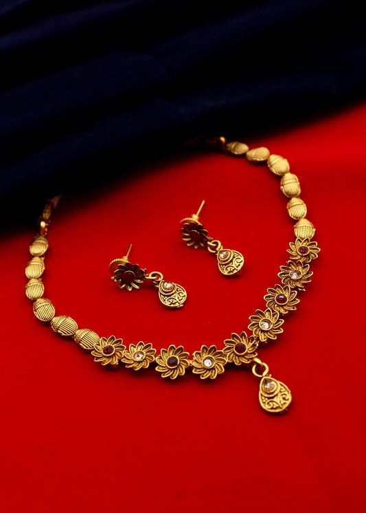 ATTRACTIVE BLOOMING RAJWADI NECKLACE