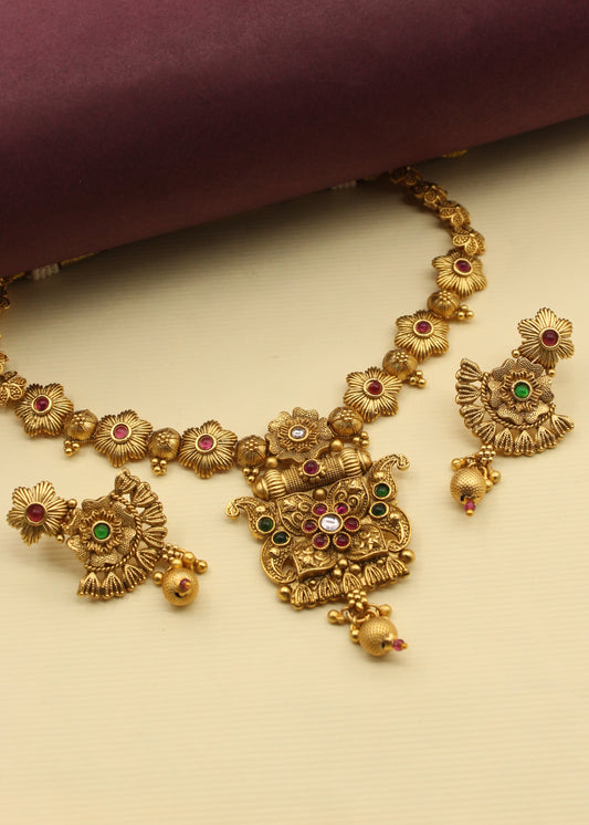 BEAUTEOUS FLOWERET RAJWADI NECKLACE