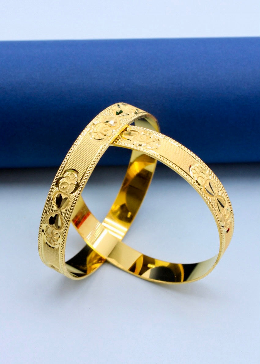 ENTICING GOLD PLATED BANGLES