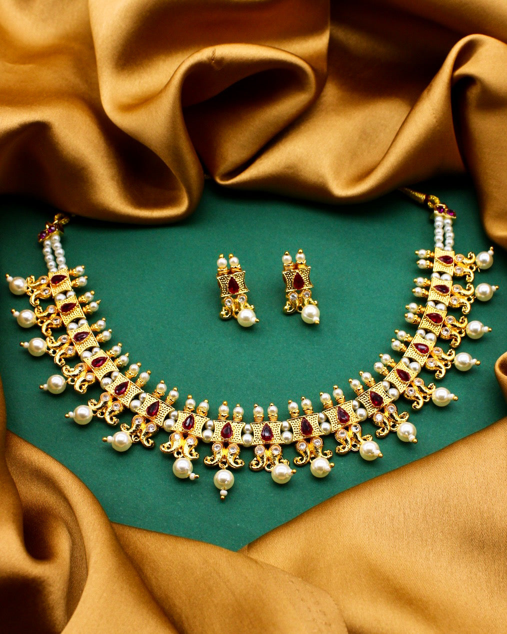 DROPLET DESIGNER NECKLACE