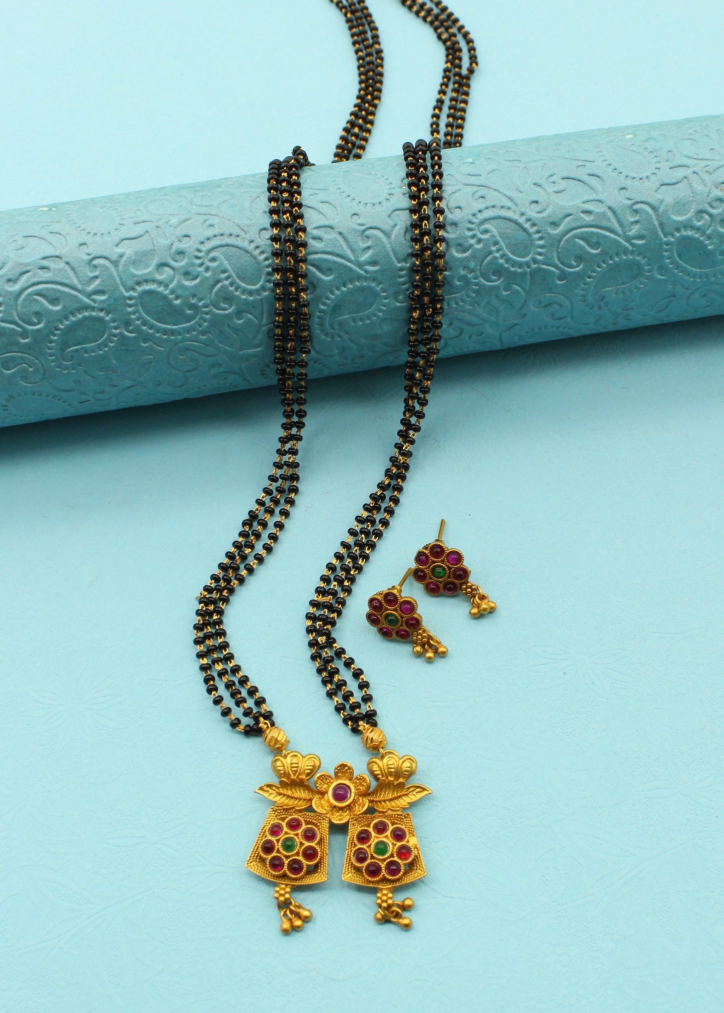 RADIANT FLORET WATI PENDANT MANGALSUTRA