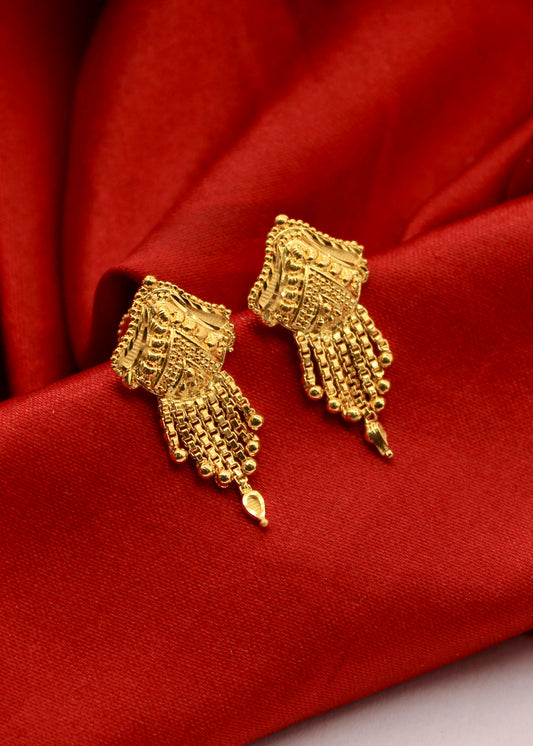 TEXTURED GOLDEN EARRINGS