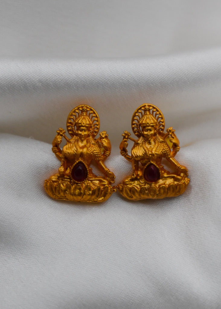 Beautiful Nakshi Kempu Stones kante With Lakshmi Devi Locket and Earri –  SaiSuji Collections