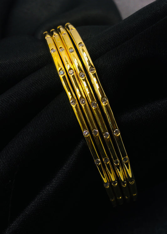 SIMPLE GOLDEN BANGLES