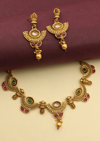 FASCINATING AHILYA NECKLACE