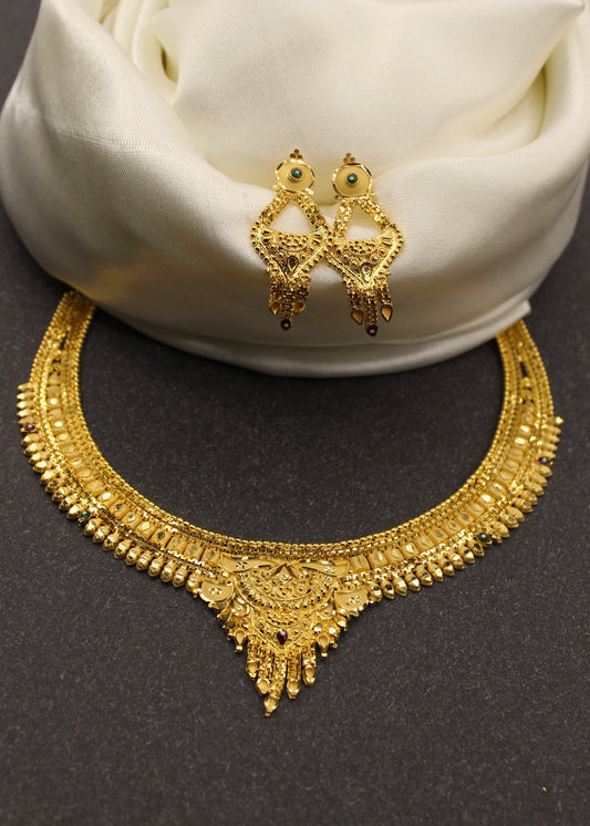 GOLD PLATED NECKLACE