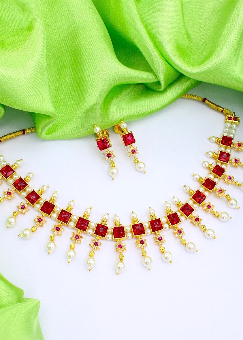 MARVELLOUS MOTI NECKLACE