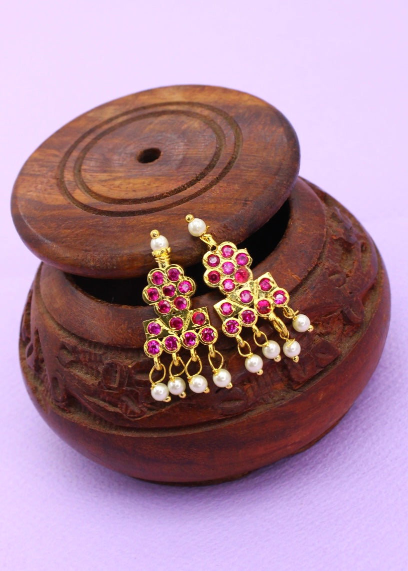 DAINTY FLORAL EARRINGS