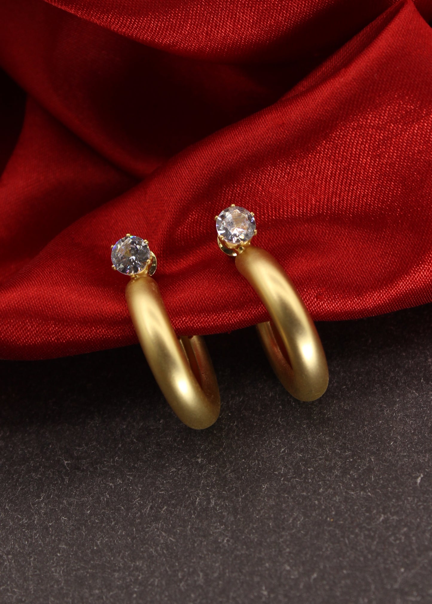 GORGEOUS DIA EARRINGS