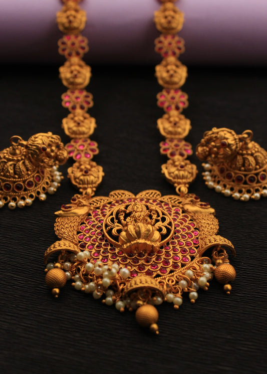 CAPTIVATING MATTE NECKLACE