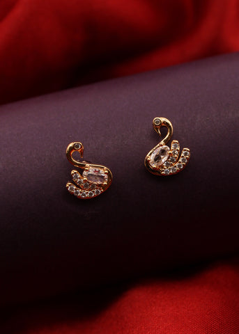 Buy Yellow Gold Earrings for Women by Joyalukkas Online | Ajio.com