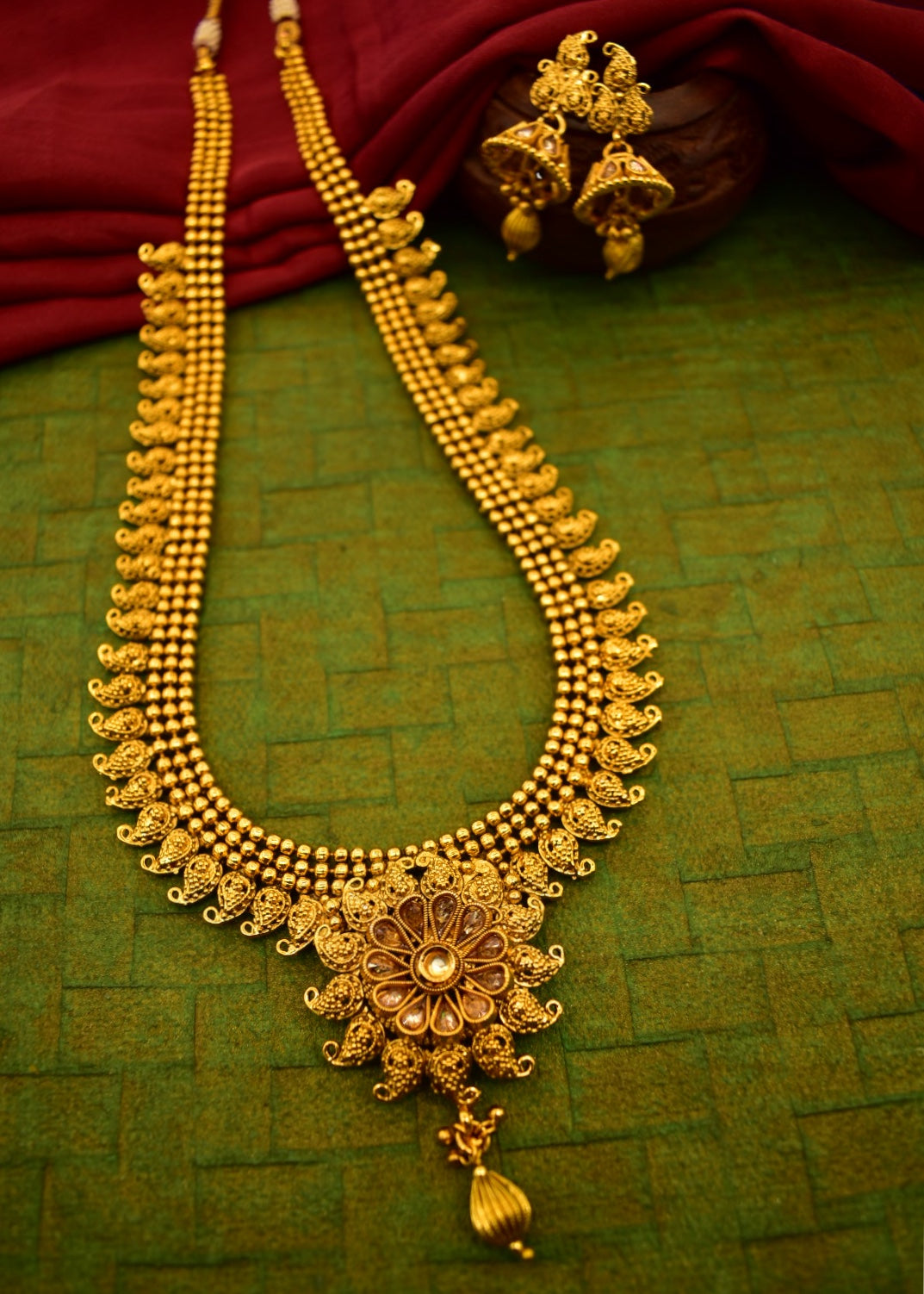 KUYARI DESIGNER NECKLACE