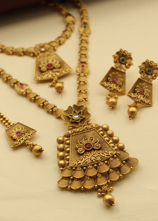 ROYAL AHILYA COMBO SET