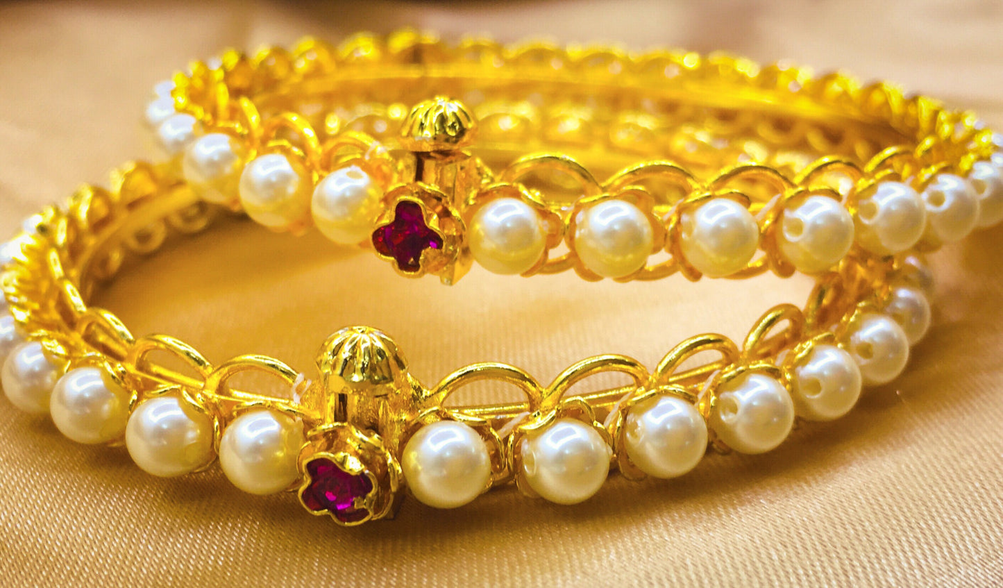 PEARL BEADS BANGLES