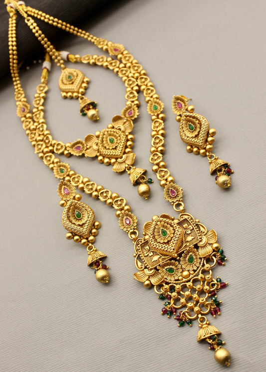 RESPLENDENT AHILYA COMBO SET