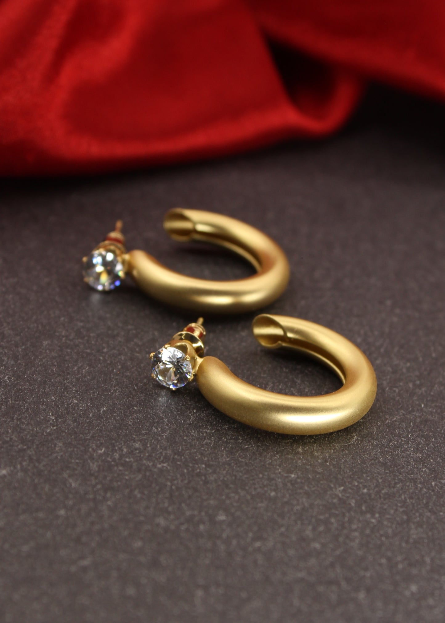 GORGEOUS DIA EARRINGS