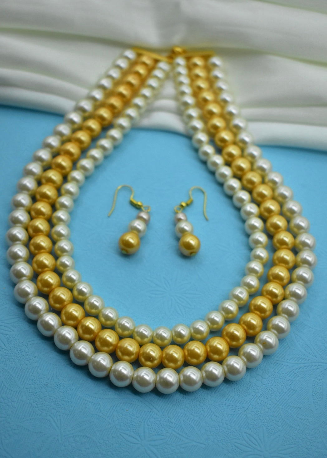PARTY WEAR PEARL BEADS NECKLACE
