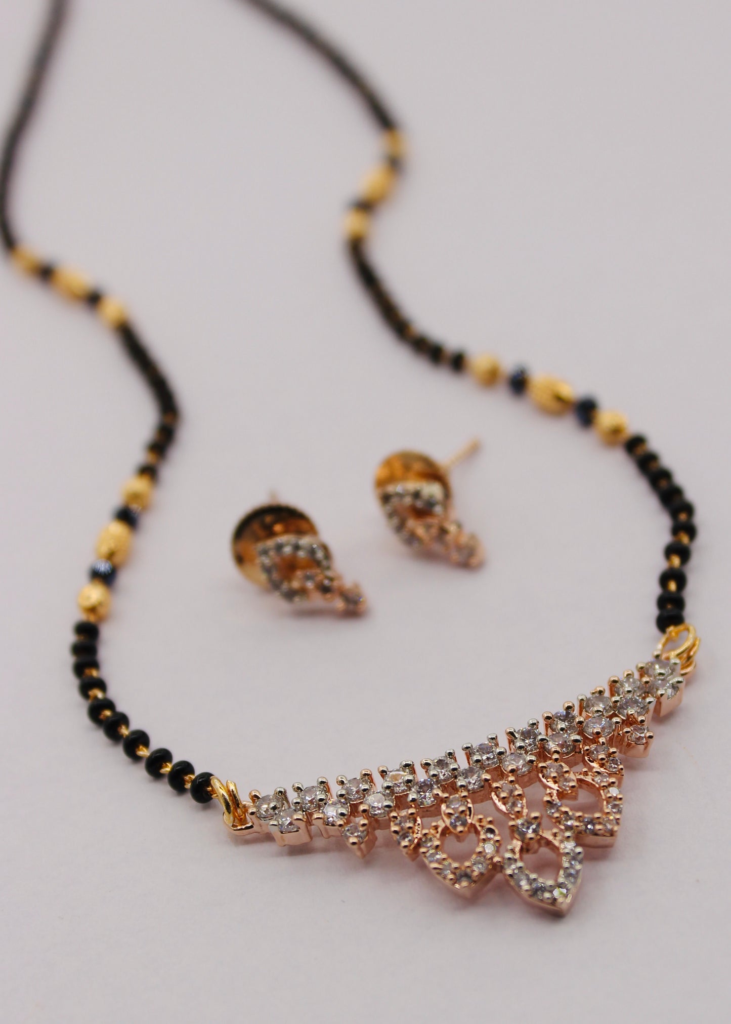 GRACEFUL DIA MANGALSUTRA