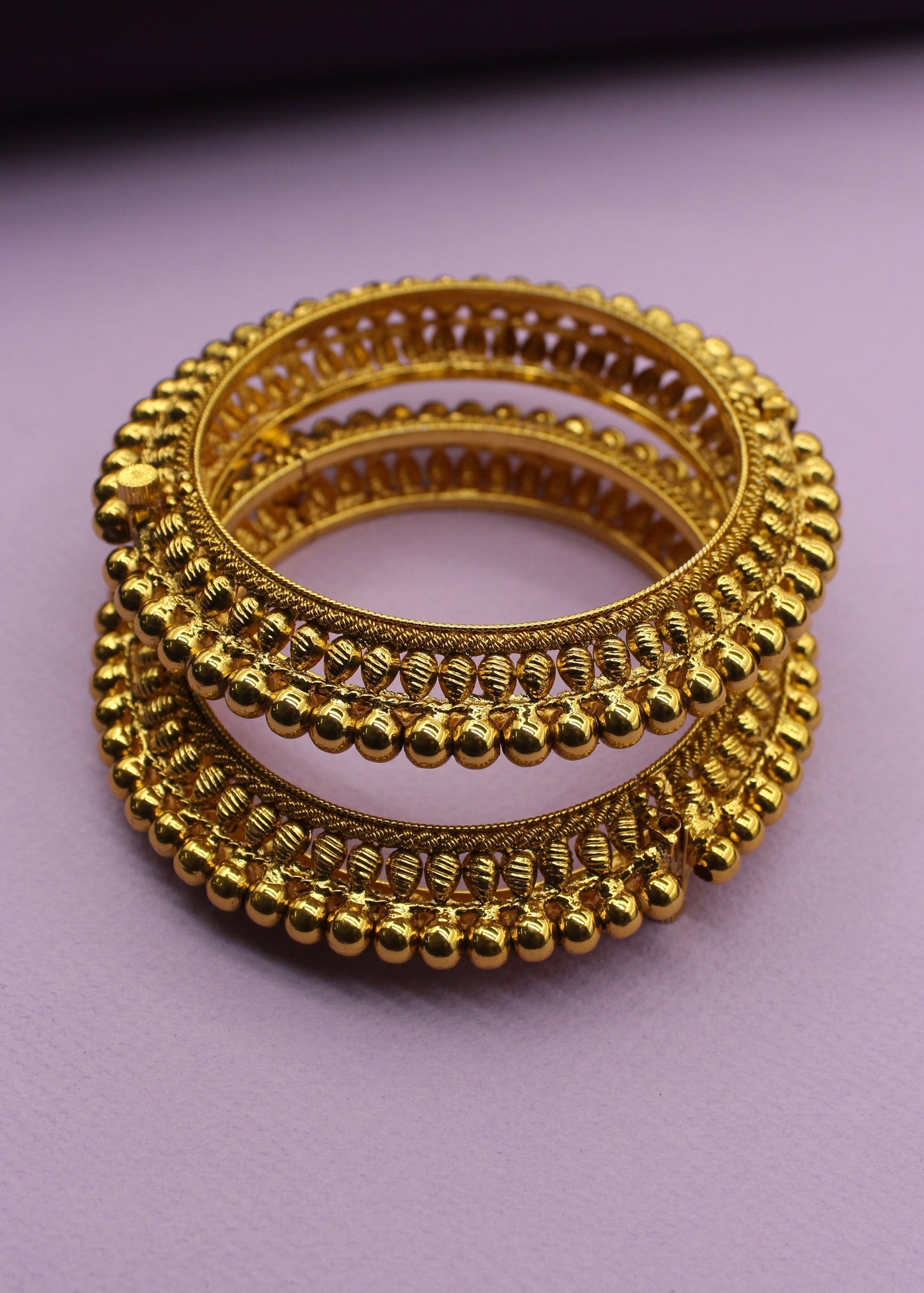 Kangan Thread GOLDEN BEADED TRADITIONAL KANGAN – Sonchafa