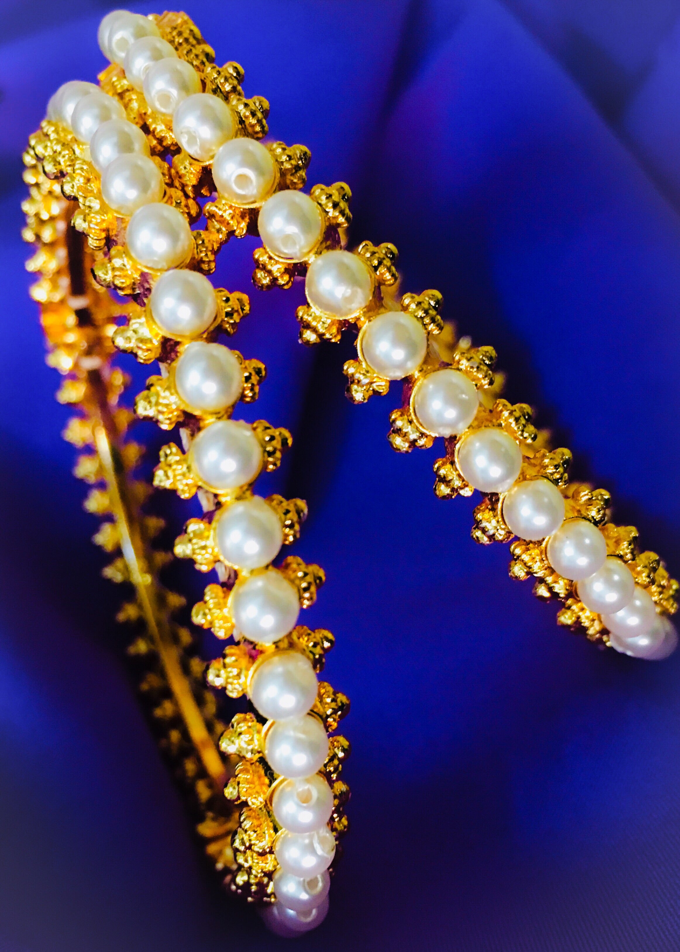 Bangle Design Using Moti Buy Moti Bangles Online | Traditional Designer Moti Bangles | Sonchafa