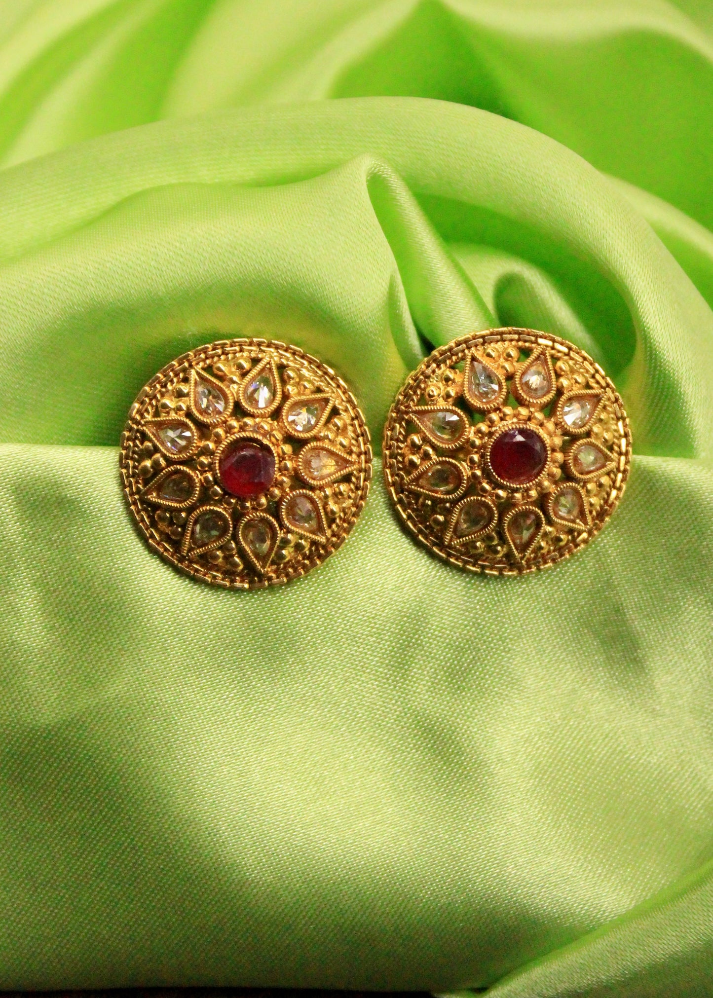 ENTICING TRADITIONAL EARRINGS