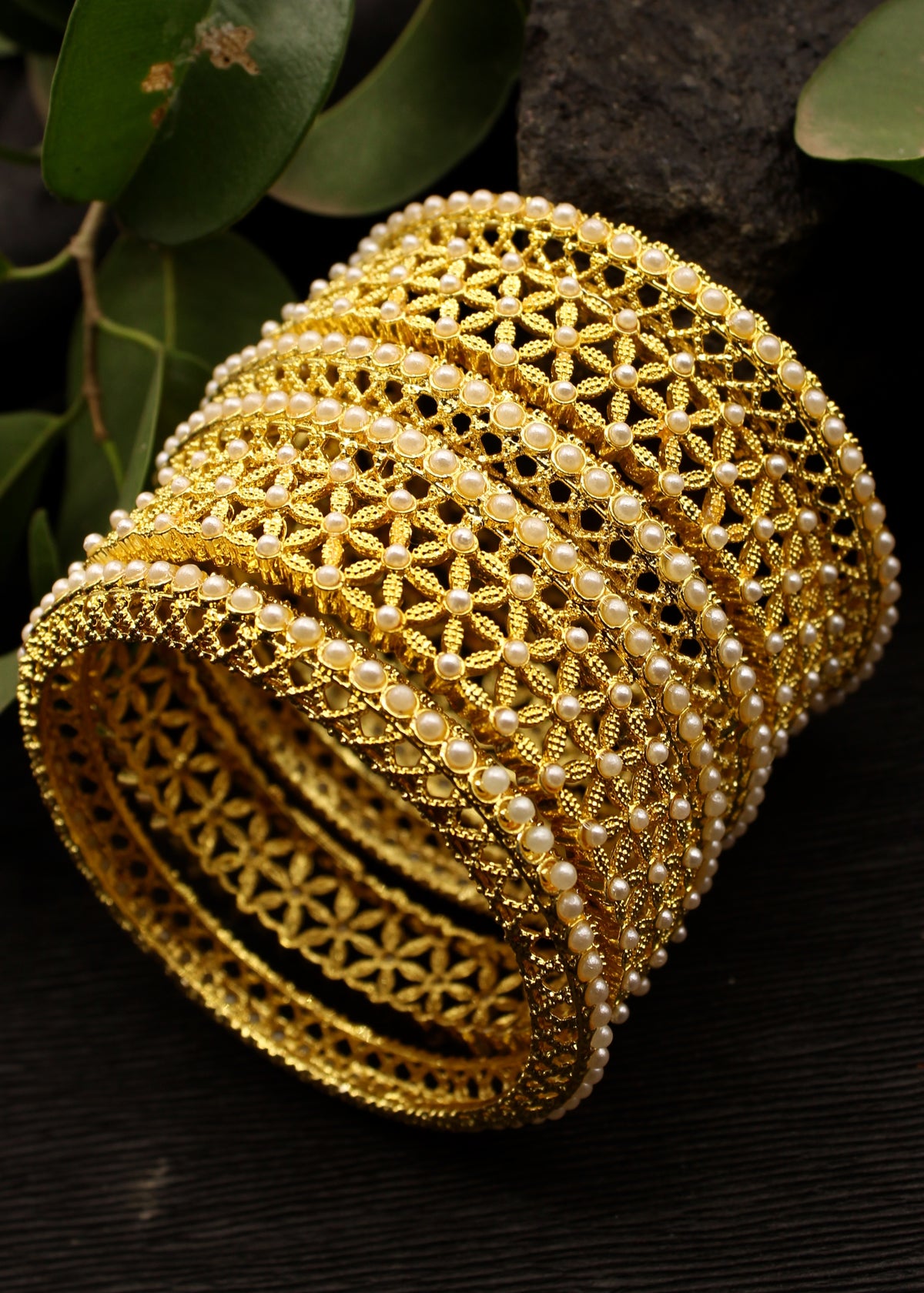 Mosomi Bangle DESIGNER MOTI BANGLES – Sonchafa