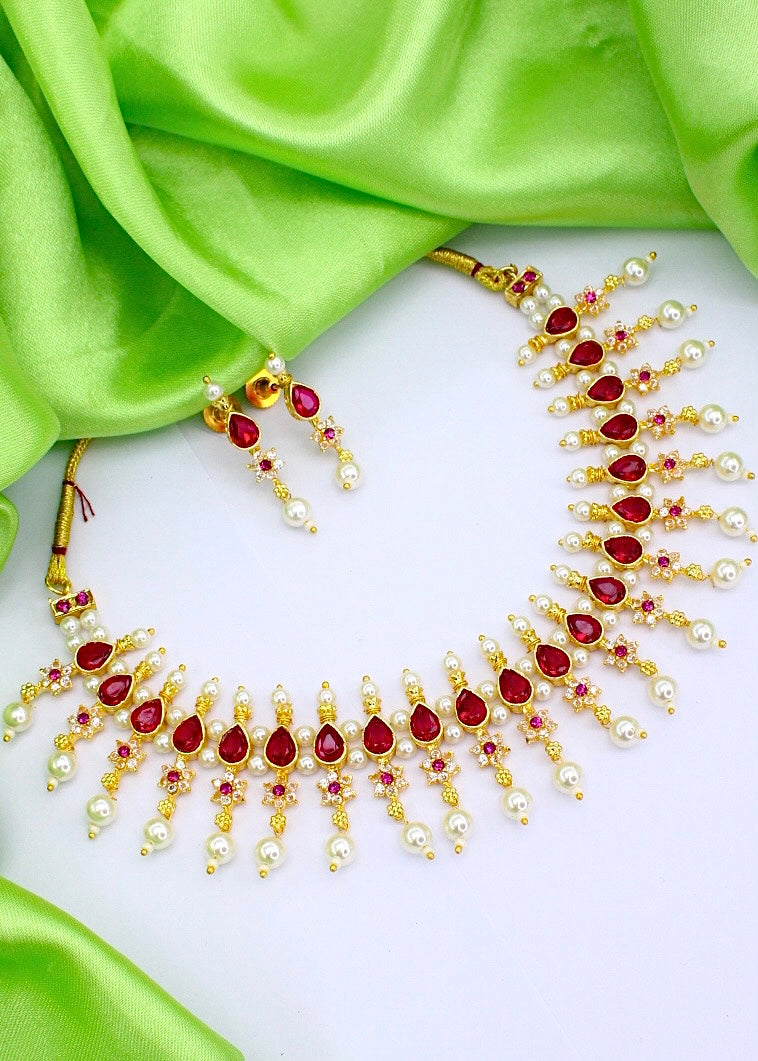 DROPLET DESIGNER MOTI NECKLACE