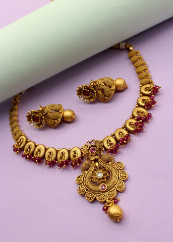 IMPRESSIVE AHILYA NECKLACE