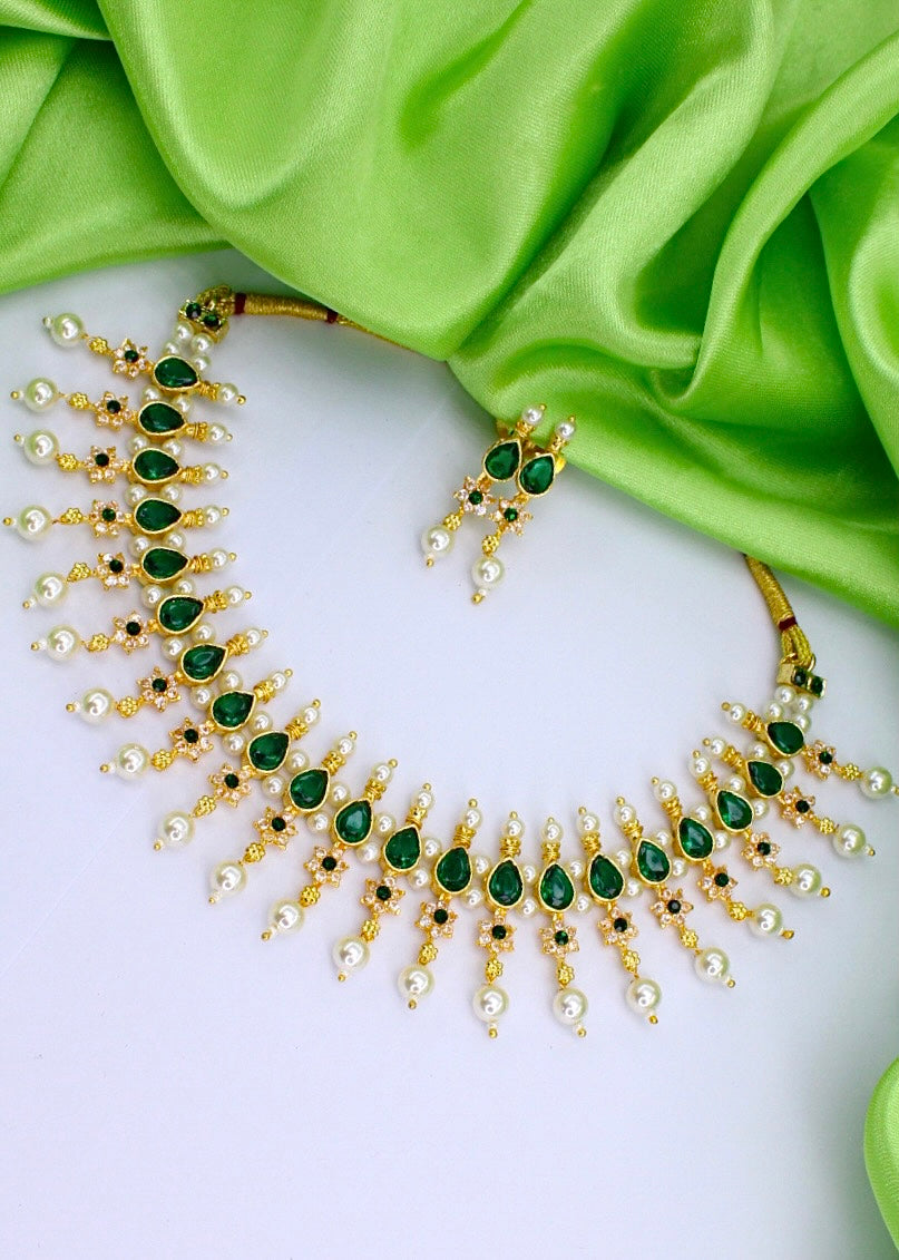 DROPLET DESIGNER MOTI NECKLACE