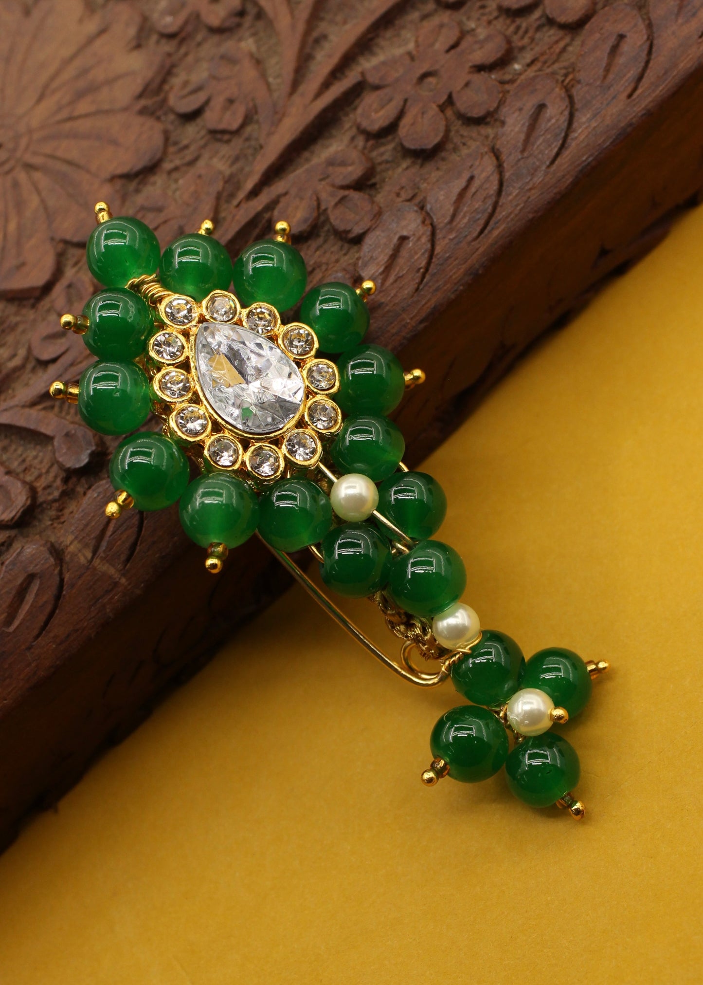 STYLISH SAREE BROOCH