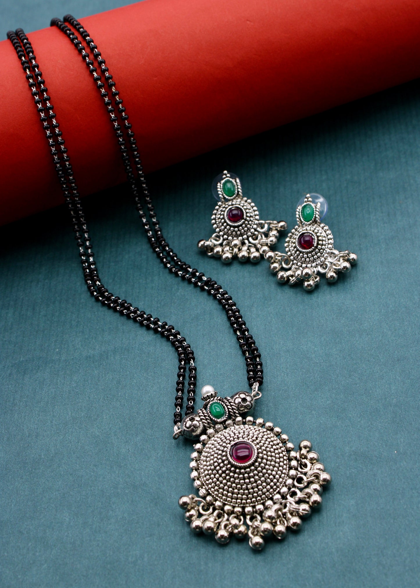 ROUND PENDANT OXIDISED MANGALSUTRA