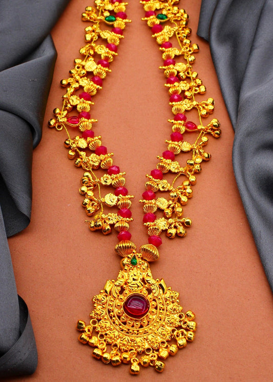 MORNAKSHI KOLHAPURI SAAJ