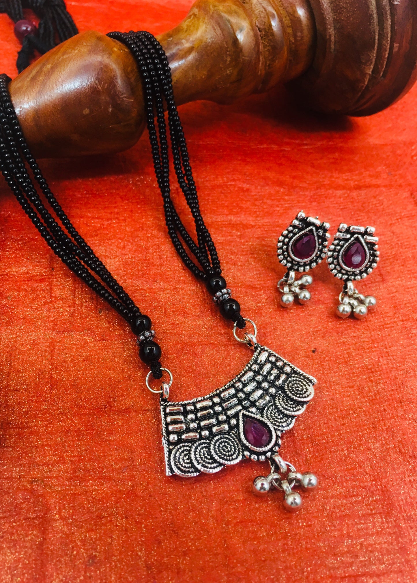 CLASSY PENDANT WITH TOPS MANGALSUTRA