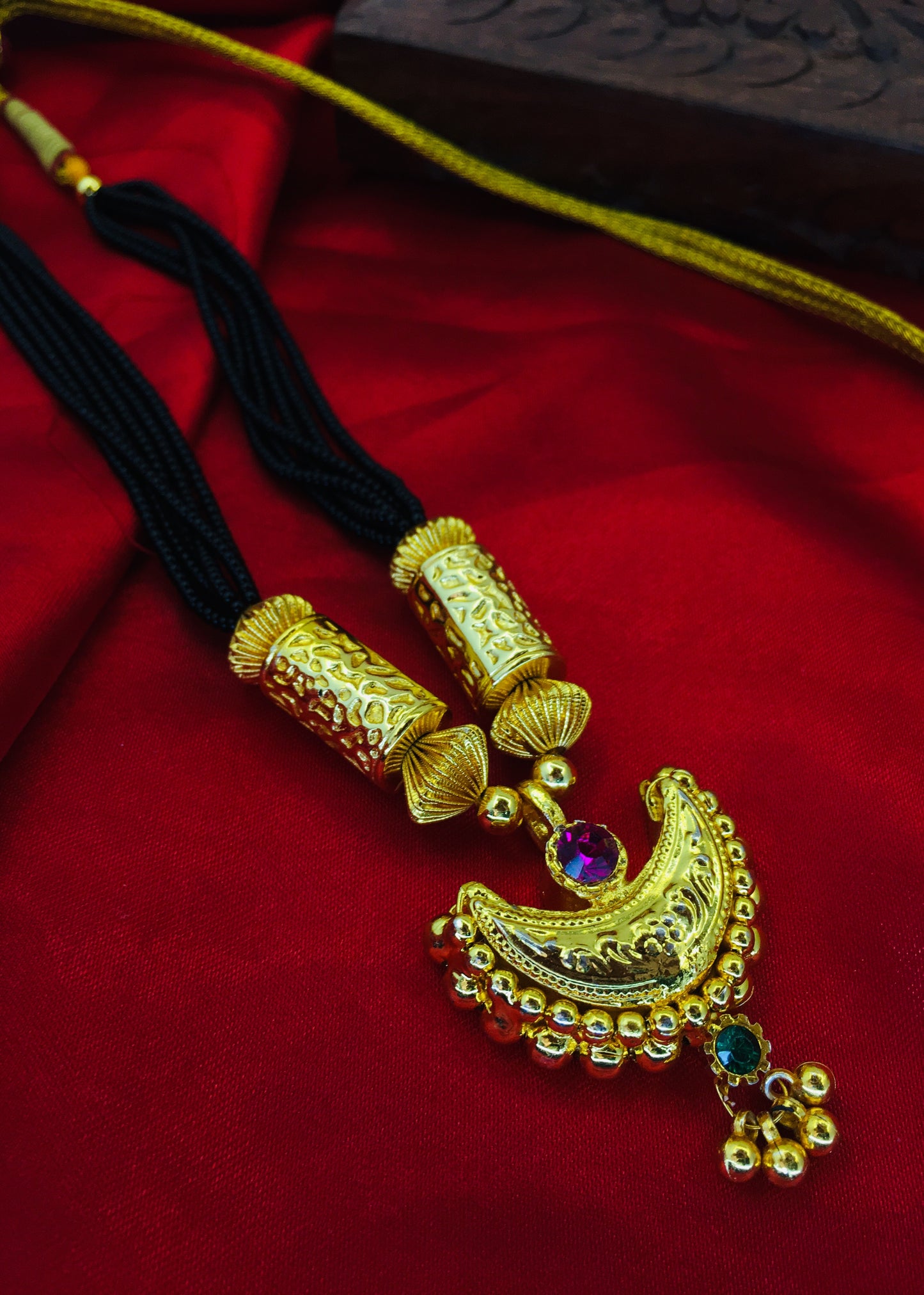 CHANDRACOR PENDENT SHIVAI MANGALSUTRA