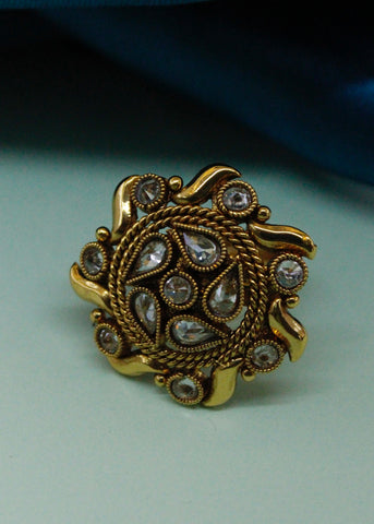 CLASSIC TRADITIONAL RING