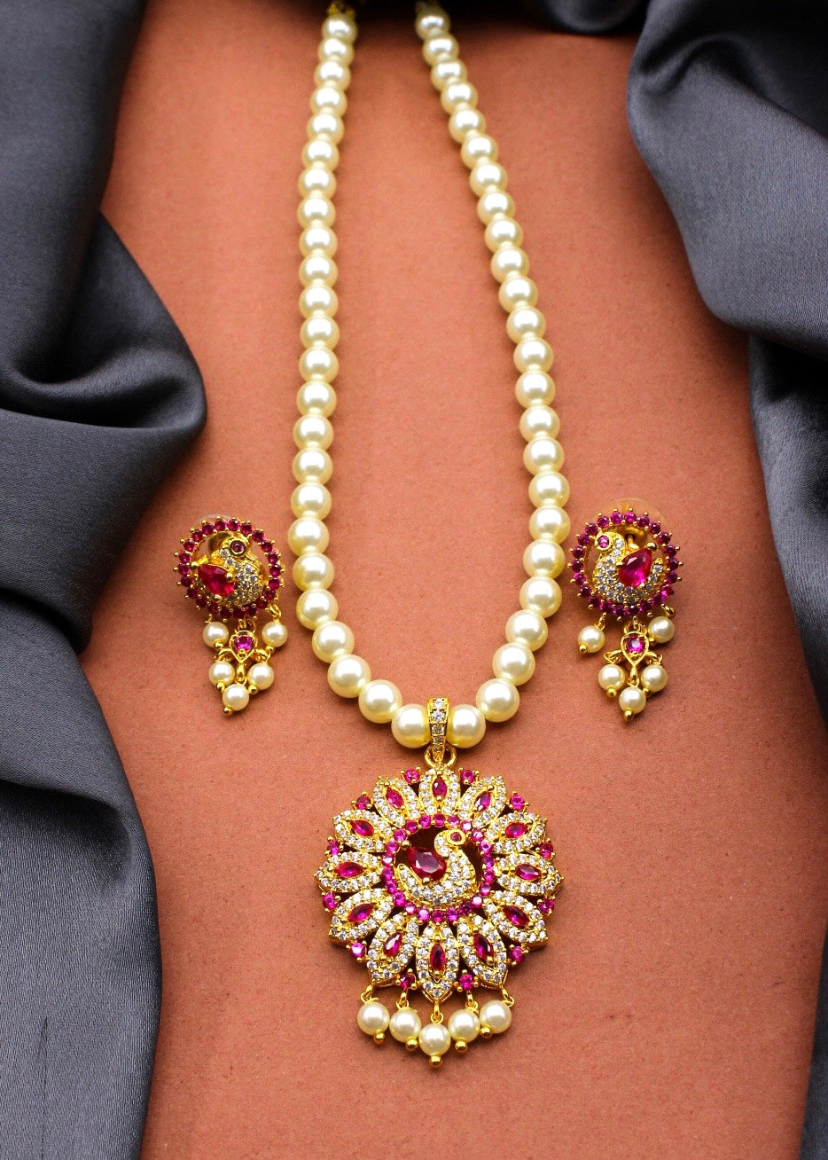 DESIGNER PEACOCK NECKLACE