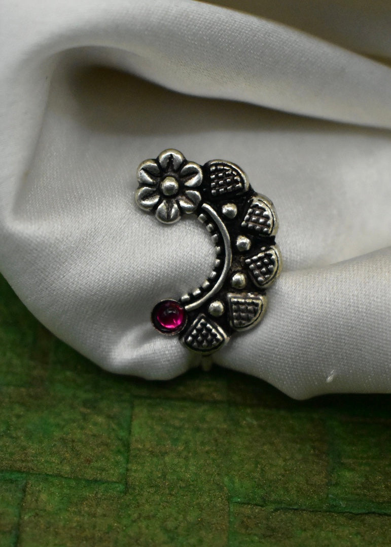 PRETTY FLORET NOSE PIN