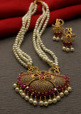 GRACEFUL DESIGNER MOTI NECKLACE