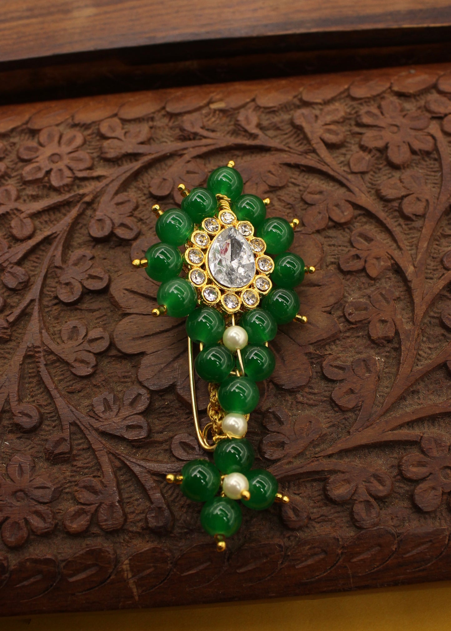 STYLISH SAREE BROOCH