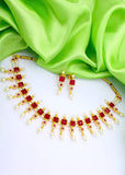 MARVELLOUS MOTI NECKLACE