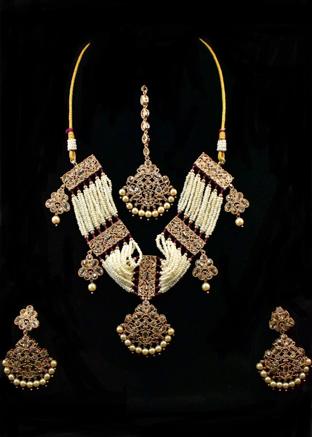 AHILYA NECKLACE