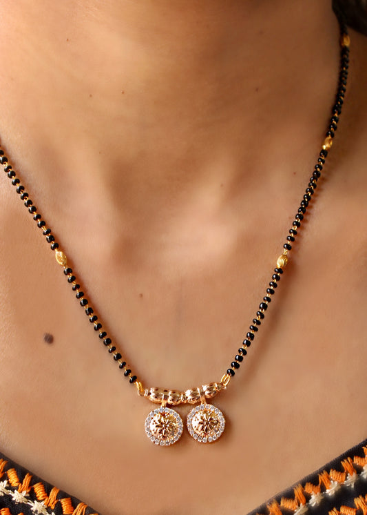 ELEGANT FLORAL WITH CIRCLE DIA MANGALSUTRA