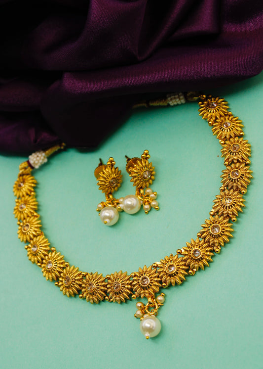 TEXTURED ANTIQUE NECKLACE