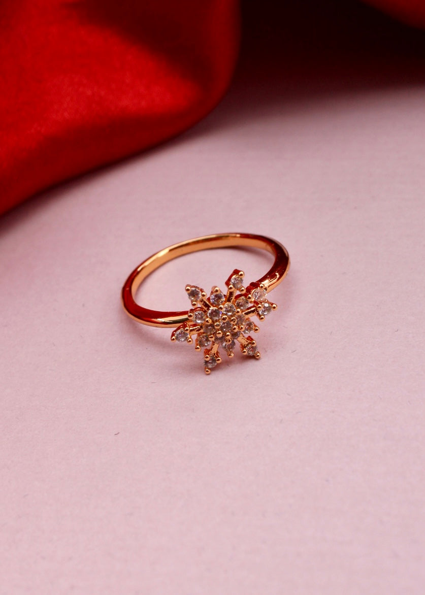 CLASSY FLORET FINGER RING